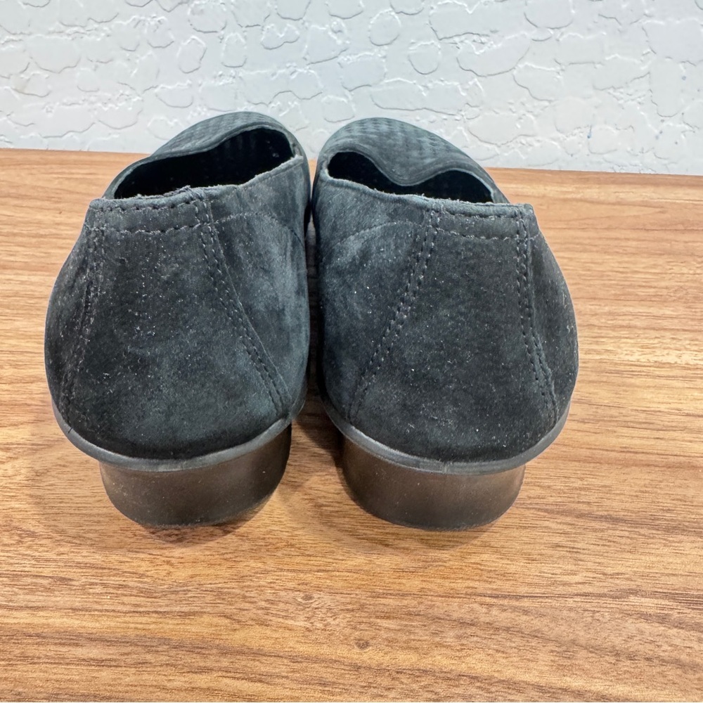 ECCO Felicia Womens 41 10/10.5 Loafers Perforated Leather Slip On Wedge Comfort - Picture 7 of 8